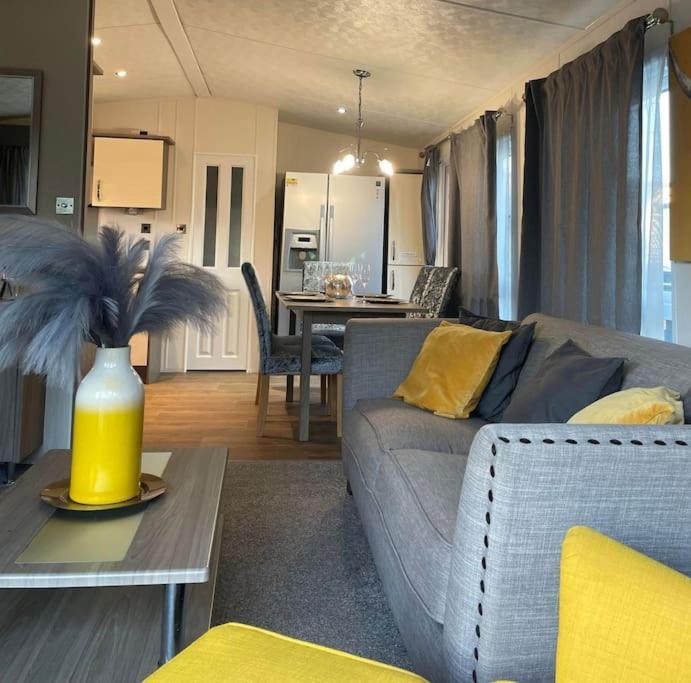 Mulberry Lodge, Felton, Holiday home Morpeth