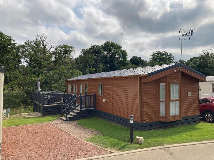 Mulberry Lodge, Felton, Holiday home *